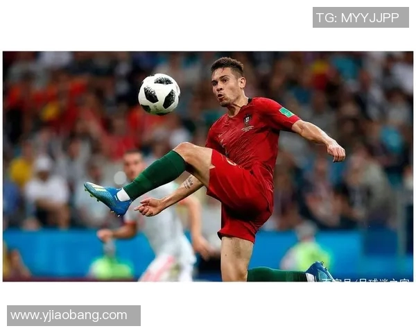 足球球星数据全面解析：从进球数到助攻表现全方位解读