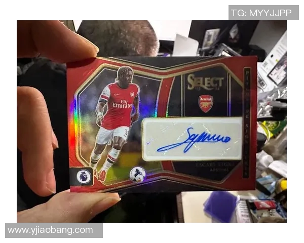 帕尼尼经典足球球星卡回顾与收藏价值分析 帕尼尼经典足球球星卡回顾与收藏价值分析